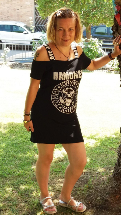 Felicita els teus familiars i amics pel seu aniversari, sant, casament enviant fotos a cercle@segre.com