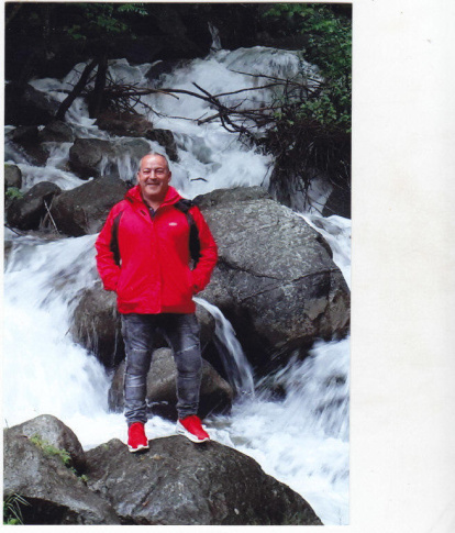 Felicita els teus familiars i amics pel seu aniversari, sant, casament enviant fotos a cercle@segre.com