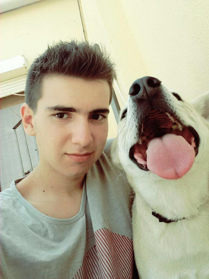 Felicita els teus familiars i amics pel seu aniversari, sant, casament enviant fotos a cercle@segre.com