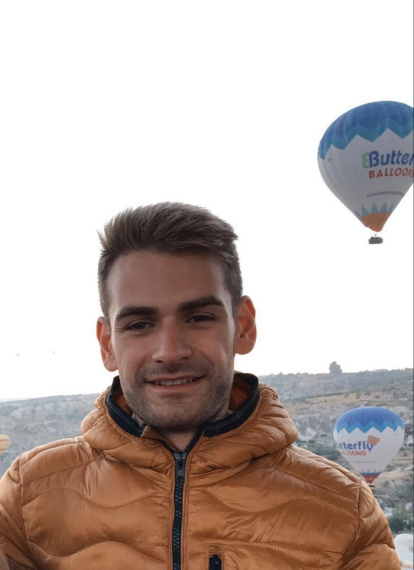 Felicita els teus familiars i amics pel seu aniversari, sant, casament enviant fotos a cercle@segre.com