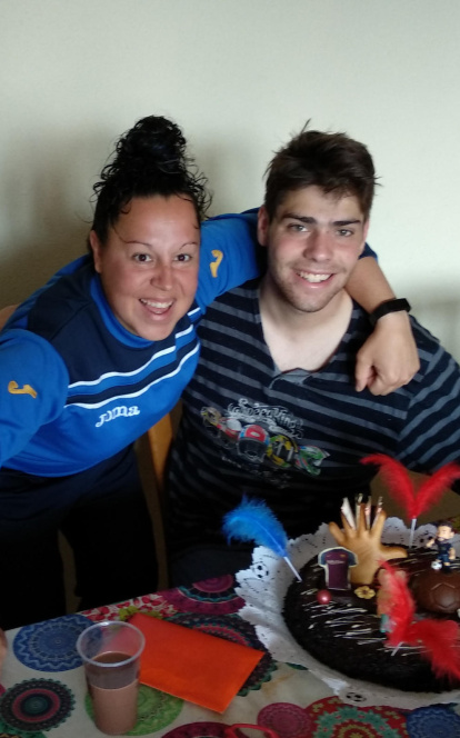 Felicita els teus familiars i amics pel seu aniversari, sant, casament enviant fotos a cercle@segre.com