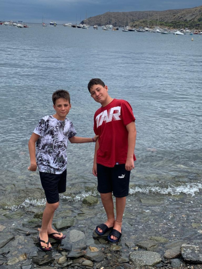 Felicita els teus familiars i amics pel seu aniversari, sant, casament enviant fotos a cercle@segre.com