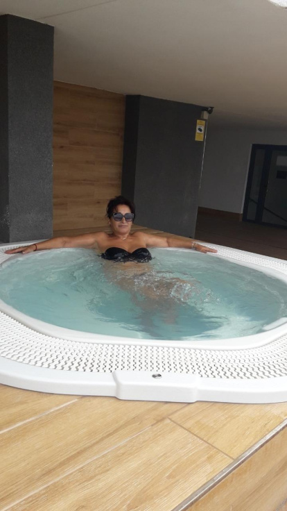 Felicita els teus familiars i amics pel seu aniversari, sant, casament enviant fotos a cercle@segre.com