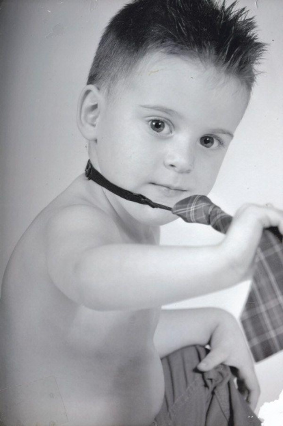 Felicita els teus familiars i amics pel seu aniversari, sant, casament enviant fotos a cercle@segre.com