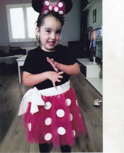 Felicita els teus familiars i amics pel seu aniversari, sant, casament enviant fotos a cercle@segre.com