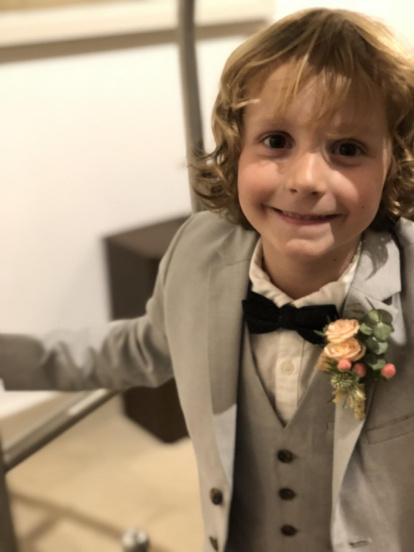 Felicita els teus familiars i amics pel seu aniversari, sant, casament enviant fotos a cercle@segre.com