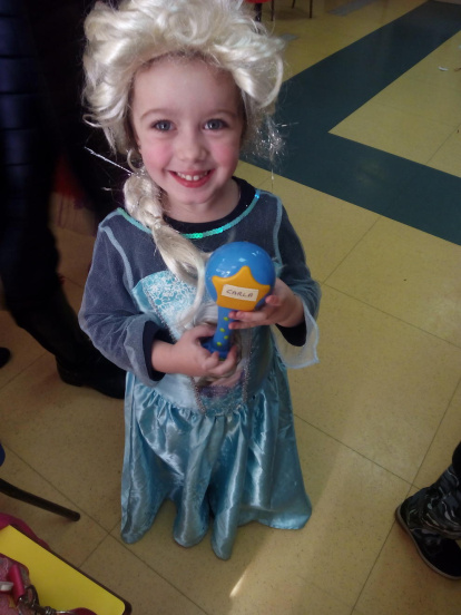 Felicita els teus familiars i amics pel seu aniversari, sant, casament enviant fotos a cercle@segre.com