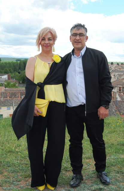 Felicita els teus familiars i amics pel seu aniversari, sant, casament enviant fotos a cercle@segre.com