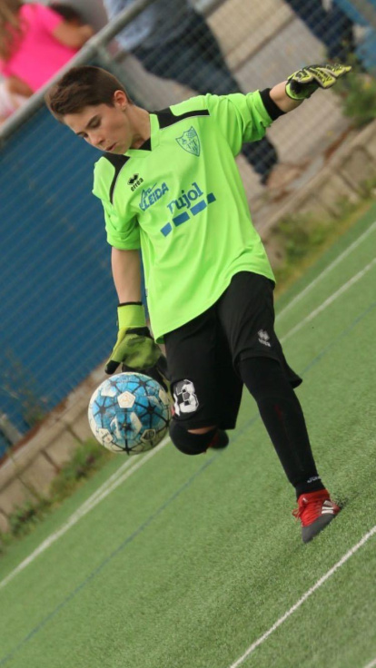 Felicita els teus familiars i amics pel seu aniversari, sant, casament enviant fotos a cercle@segre.com