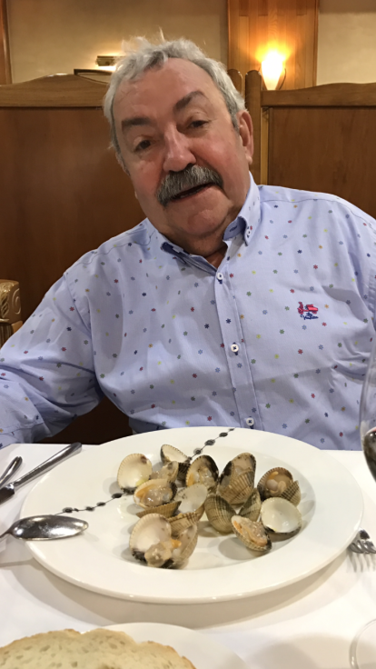 Felicita els teus familiars i amics pel seu aniversari, sant, casament enviant fotos a cercle@segre.com