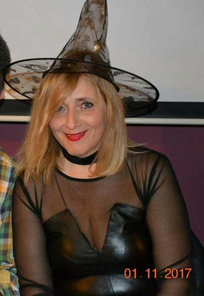 Felicita els teus familiars i amics pel seu aniversari, sant, casament enviant fotos a cercle@segre.com