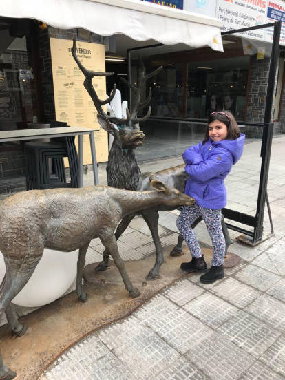 Felicita els teus familiars i amics pel seu aniversari, sant, casament enviant fotos a cercle@segre.com