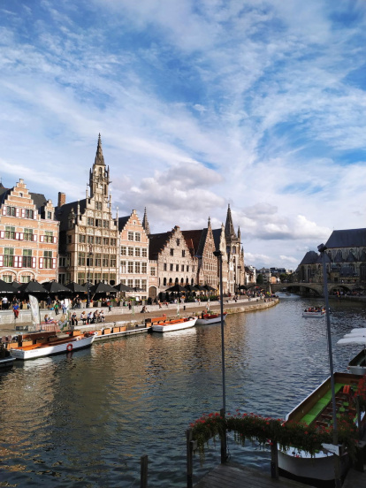 Envia'ns fotos relacionades amb l'estiu i guanya una estada a l'Hotel Estanys Blaus de Tavascan.