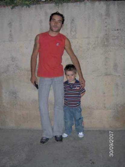 Felicita els teus familiars i amics pel seu aniversari, sant, casament enviant fotos a cercle@segre.com