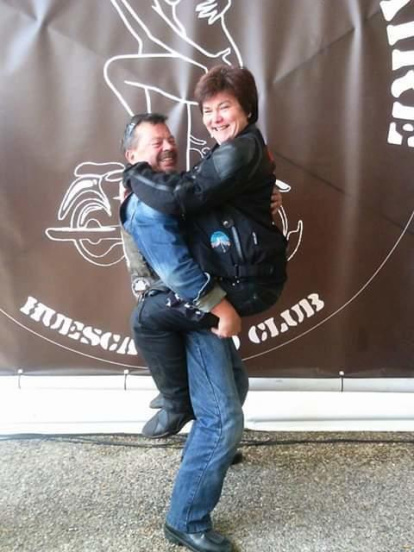 Felicita els teus familiars i amics pel seu aniversari, sant, casament enviant fotos a cercle@segre.com