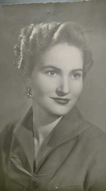 Felicita els teus familiars i amics pel seu aniversari, sant, casament enviant fotos a cercle@segre.com