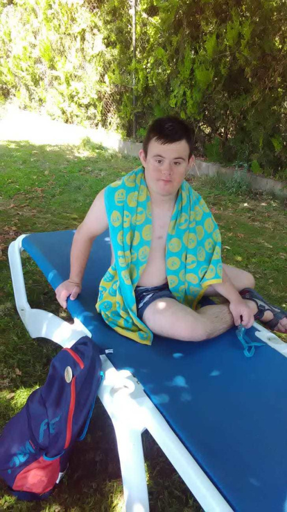 Felicita els teus familiars i amics pel seu aniversari, sant, casament enviant fotos a cercle@segre.com