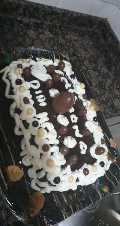 Pastissos de Pasqua elaborats i menjats durant el confinament.