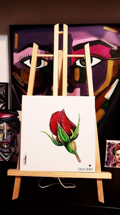 Aquestes són les imatges que ens heu enviat del vostre Sant Jordi confinat. Participa enviant-nos els teves imatges a través de les nostres xarxes socials o a través del correu segrecom@segre.com