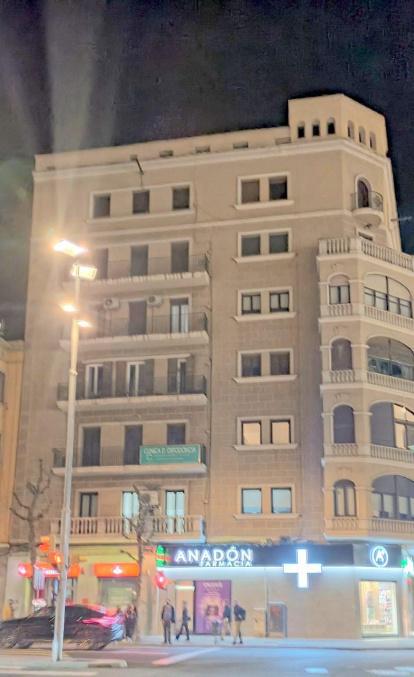 Envia'ns fotos de balcons i façanes que t'hagin cridat l'atenció.