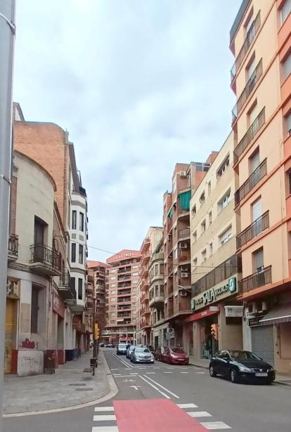 Envia'ns fotos de balcons i façanes que t'hagin cridat l'atenció.