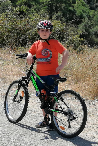 Felicita els teus familiars i amics pel seu aniversari, sant, casament enviant fotos a cercle@segre.com