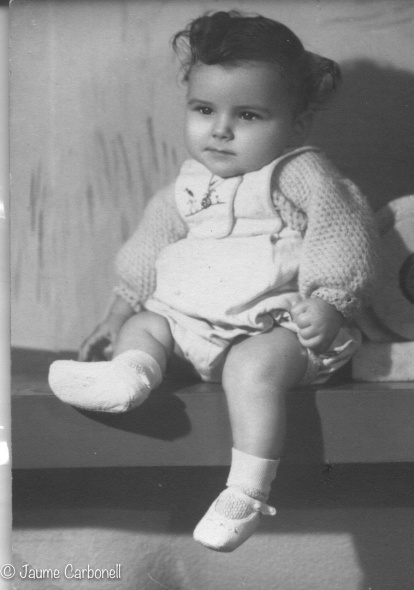 Con los padres, los primos, en la playa, en una excursión al campo, en la escuela... 
Envíanos tu foto preferida de cuando eras pequeño/a