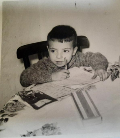 Con los padres, los primos, en la playa, en una excursión al campo, en la escuela... 
Envíanos tu foto preferida de cuando eras pequeño/a