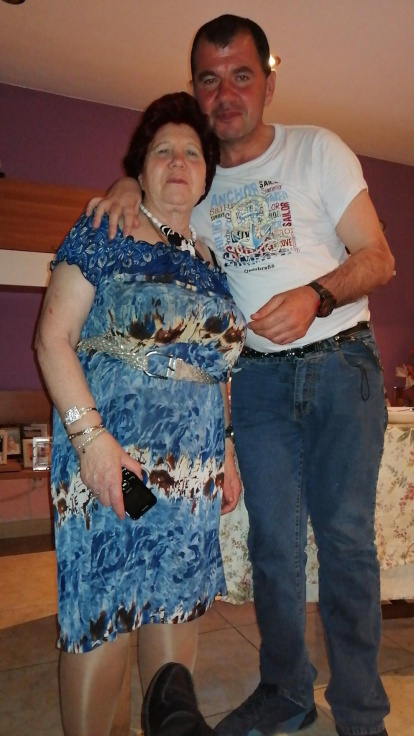 Felicita els teus familiars i amics pel seu aniversari, sant, casament enviant fotos a cercle@segre.com