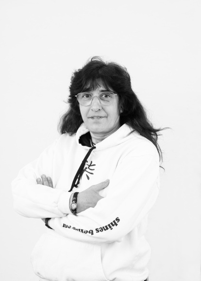 6. Mònica Tribó. “Soc mestra i treballo amb els infants des d’una perspectiva feminista.”7. Tere Reyes. “Mai m’he sentit discriminada com a dona, però he patit racisme.”8. M. Concepció Vilagrasa. “Sempre he actuat segons allò que h ...