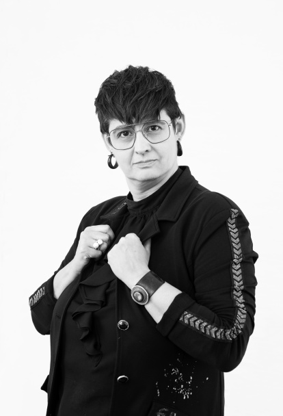 6. Mònica Tribó. “Soc mestra i treballo amb els infants des d’una perspectiva feminista.”7. Tere Reyes. “Mai m’he sentit discriminada com a dona, però he patit racisme.”8. M. Concepció Vilagrasa. “Sempre he actuat segons allò que h ...