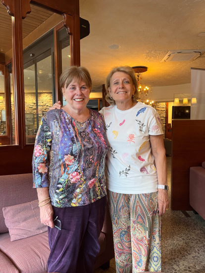 Històries de vida. L’Evelyn (esquerra) va creuar els Pirineus el 1942 fugint del nazisme, mentre que la seua germana Leny (dreta) va néixer en un camp de refugiats a Jamaica.