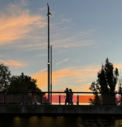 Foto de Carmen Campos hecha desde la canalización del río Segre, en Lleida.