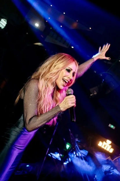 Marta Sánchez actuant a Big Ben. - NOOMA AGENCY