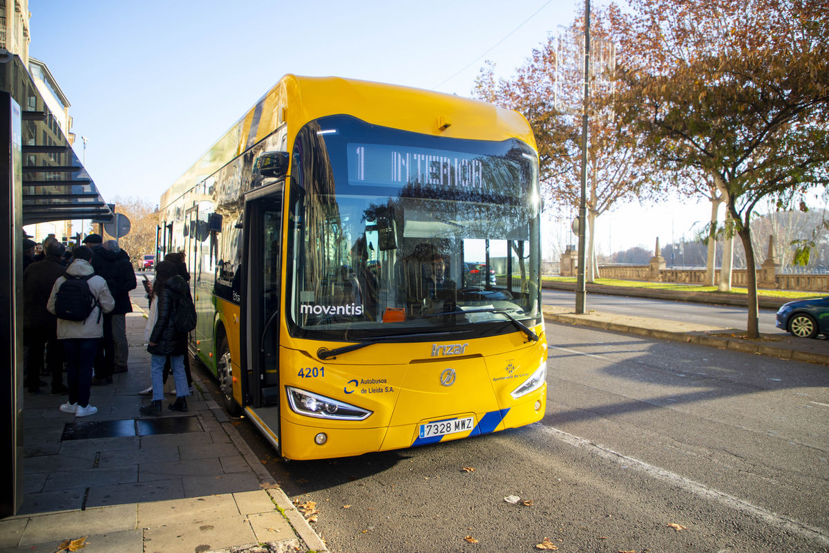 lleida-estrena-cinco-buses-urbanos-100-el-ctricos
